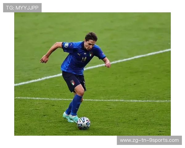 尤文定位球直接命中，基耶萨任意球贴地飞入